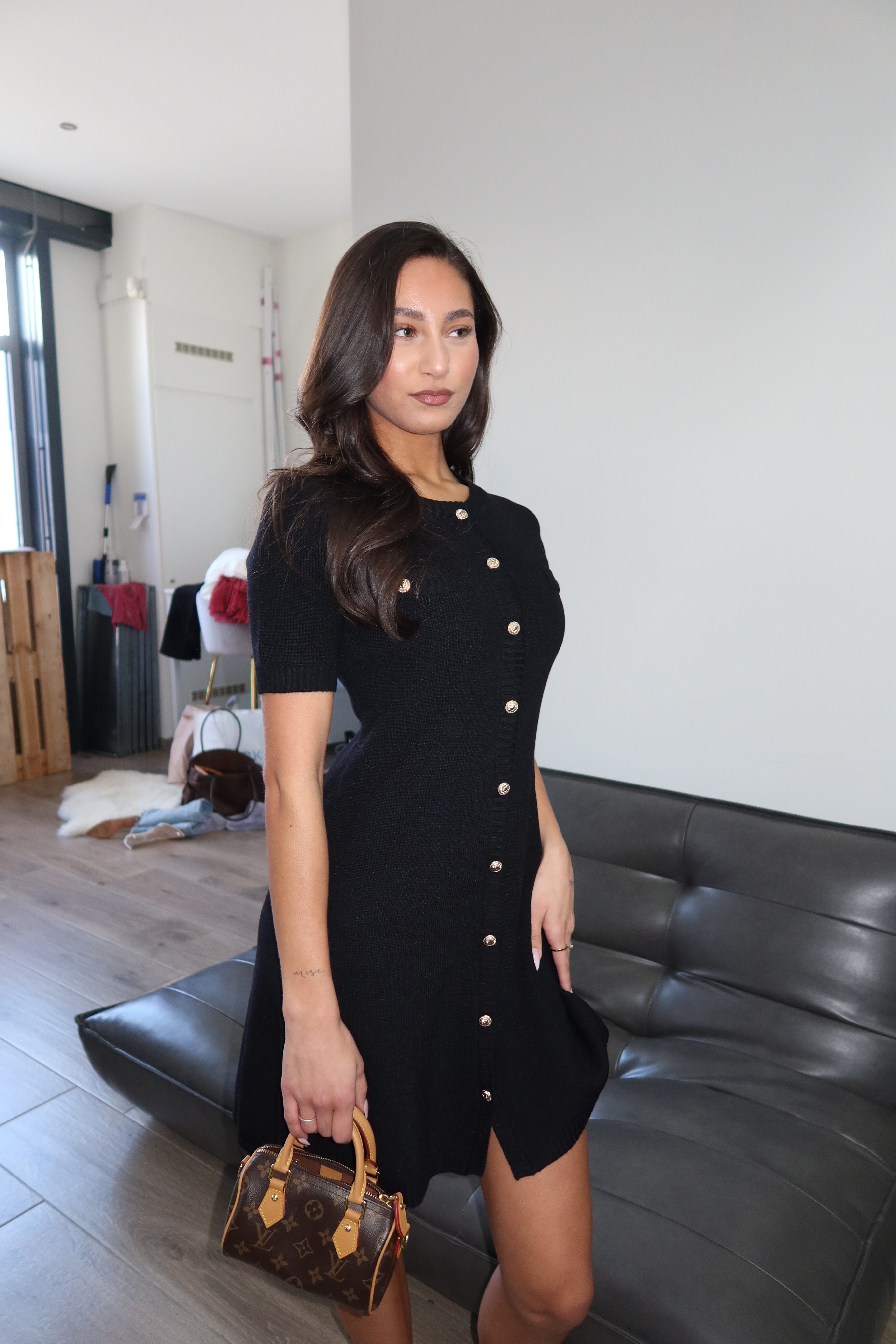 THE CITY LABEL KNIT DRESS - BLACK