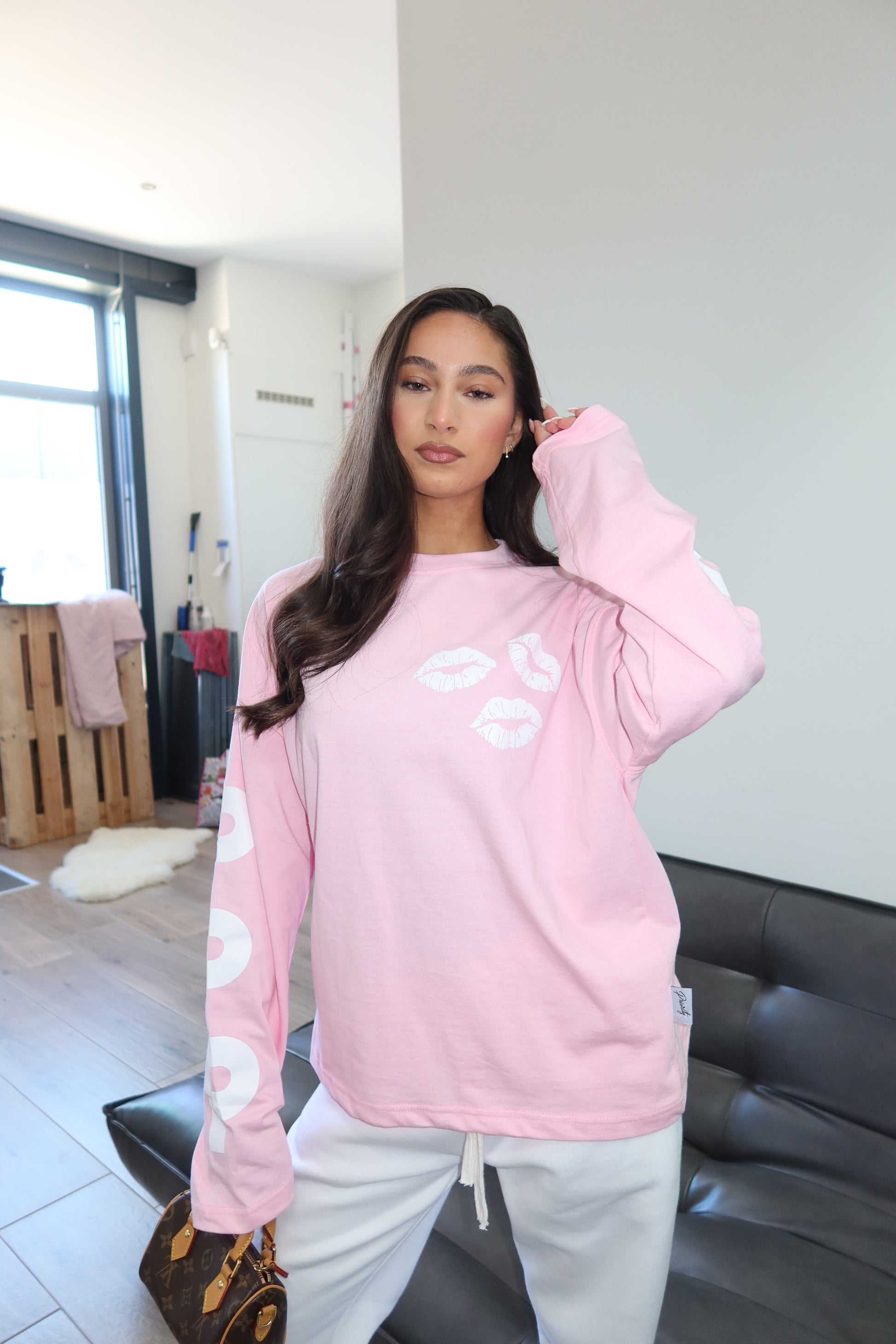PRIORITY LONGSLEEVE KISSES - PINK