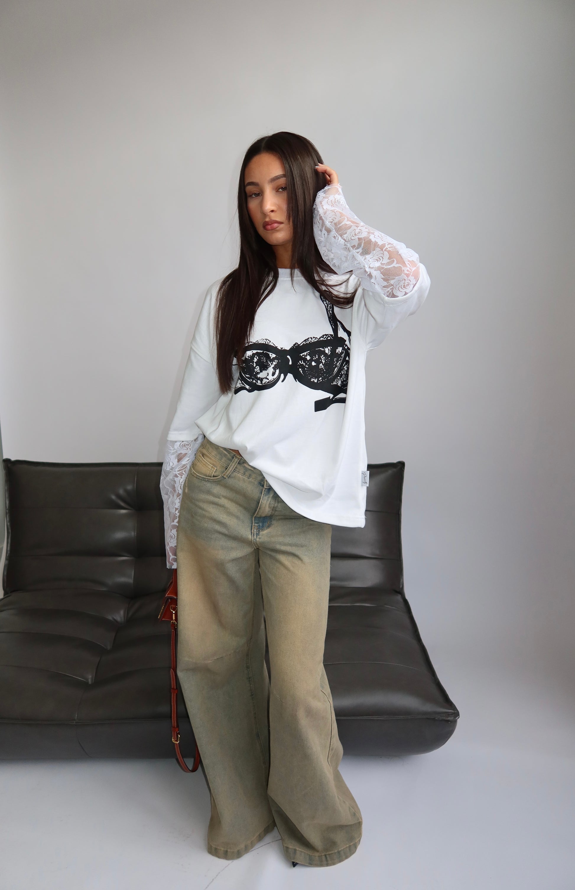 PRIORITY LACE BRA TEE- WHITE